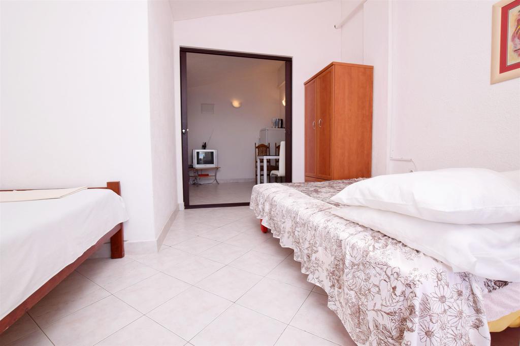 Apartments Dubravka 피사크 외부 사진