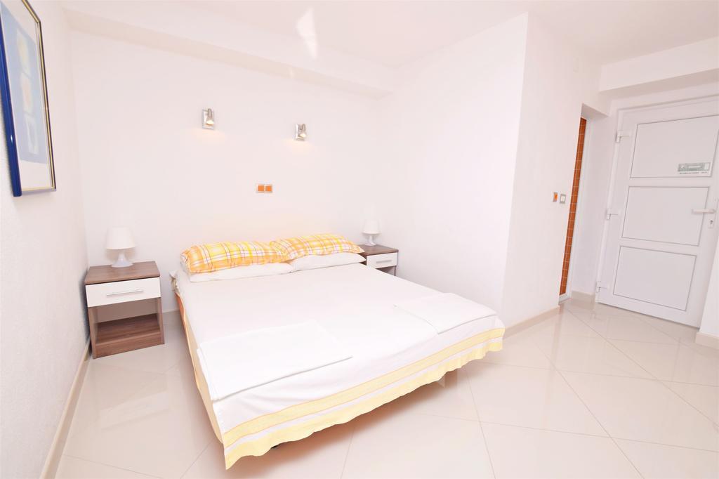 Apartments Dubravka 피사크 외부 사진